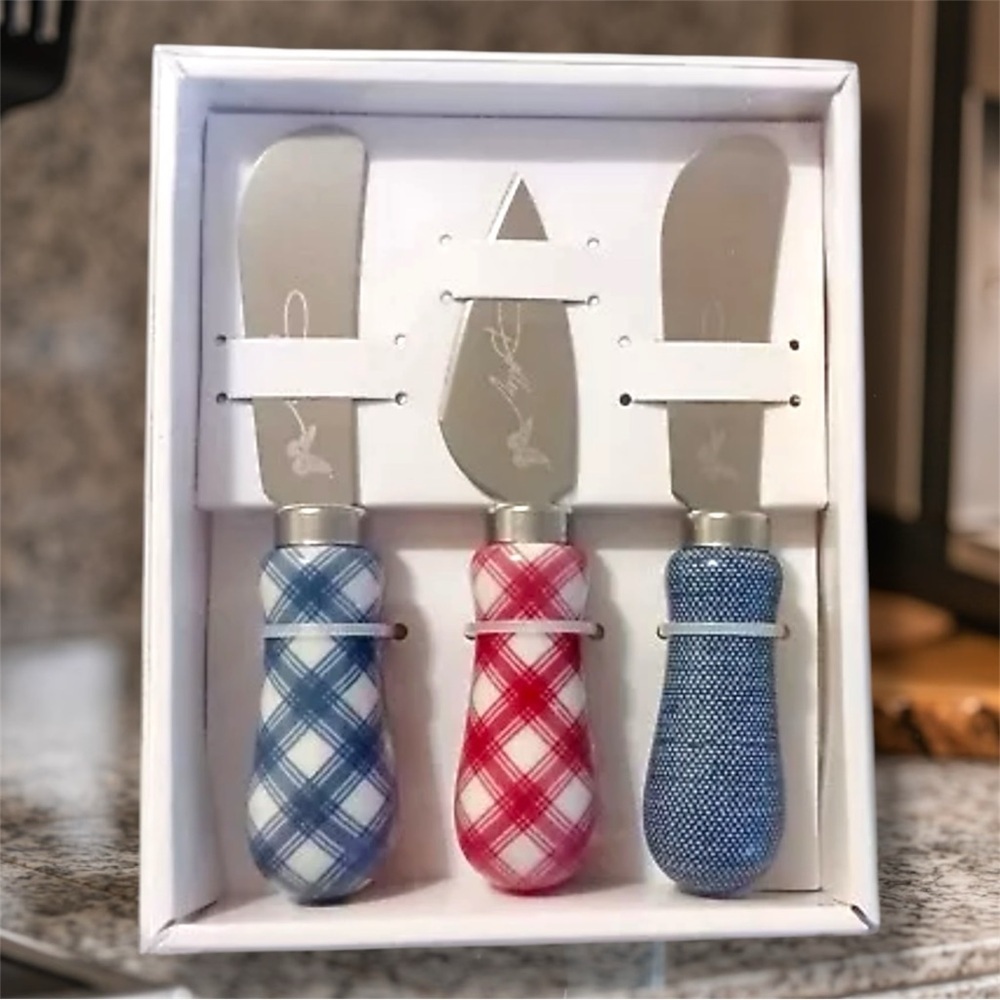 DOLLY PARTON SET OF 3 CHEESE SPREADERS